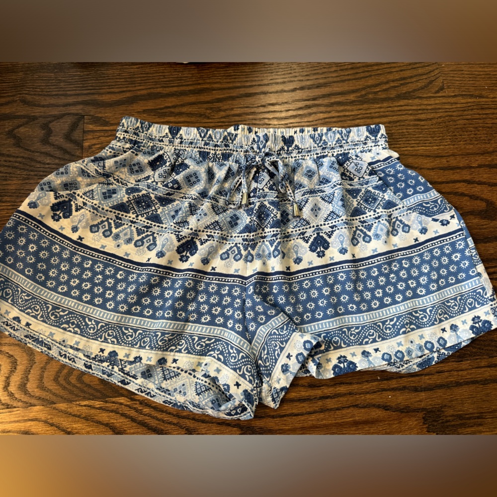 Karlie Shorts from boutique size S
